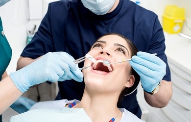 WHY IT’S IMPORTANT TO SCHEDULE ROUTINE DENTAL CLEANINGS